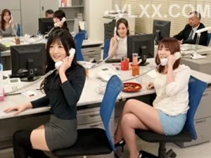 Anh Phi da đen và em Nhật xinh đẹp